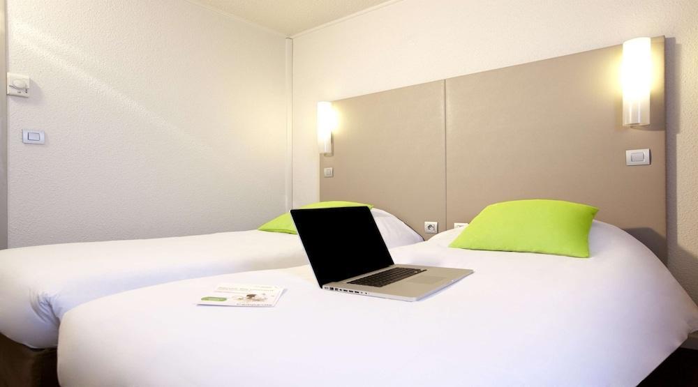Campanile Gueret Hotel Bagian luar foto