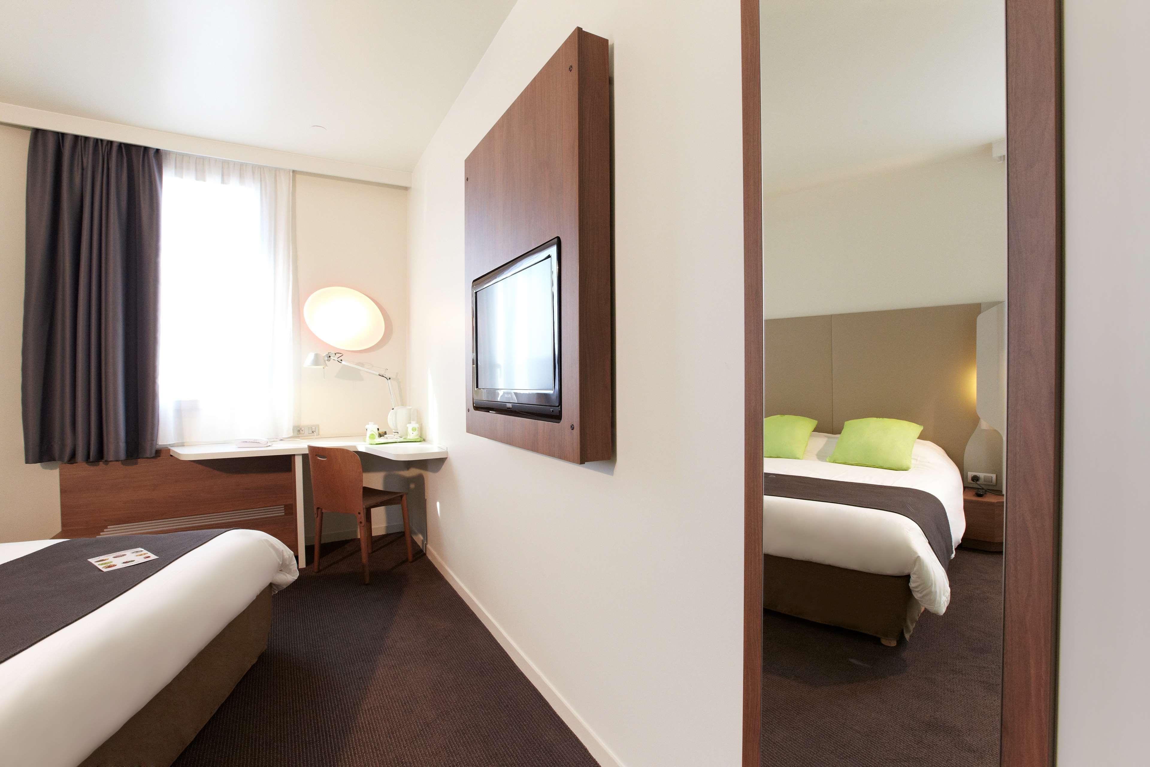 Campanile Gueret Hotel Bagian luar foto