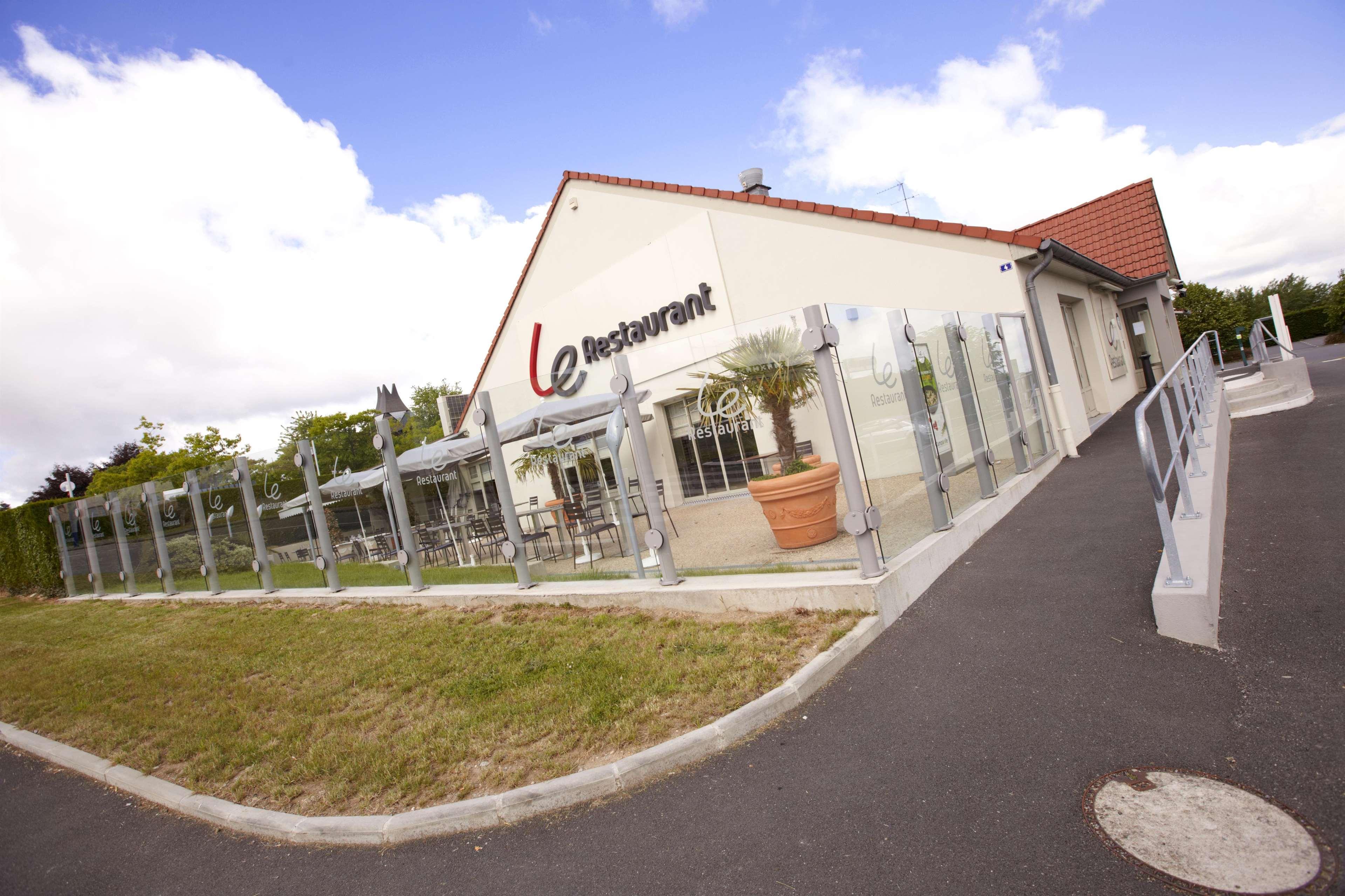 Campanile Gueret Hotel Bagian luar foto