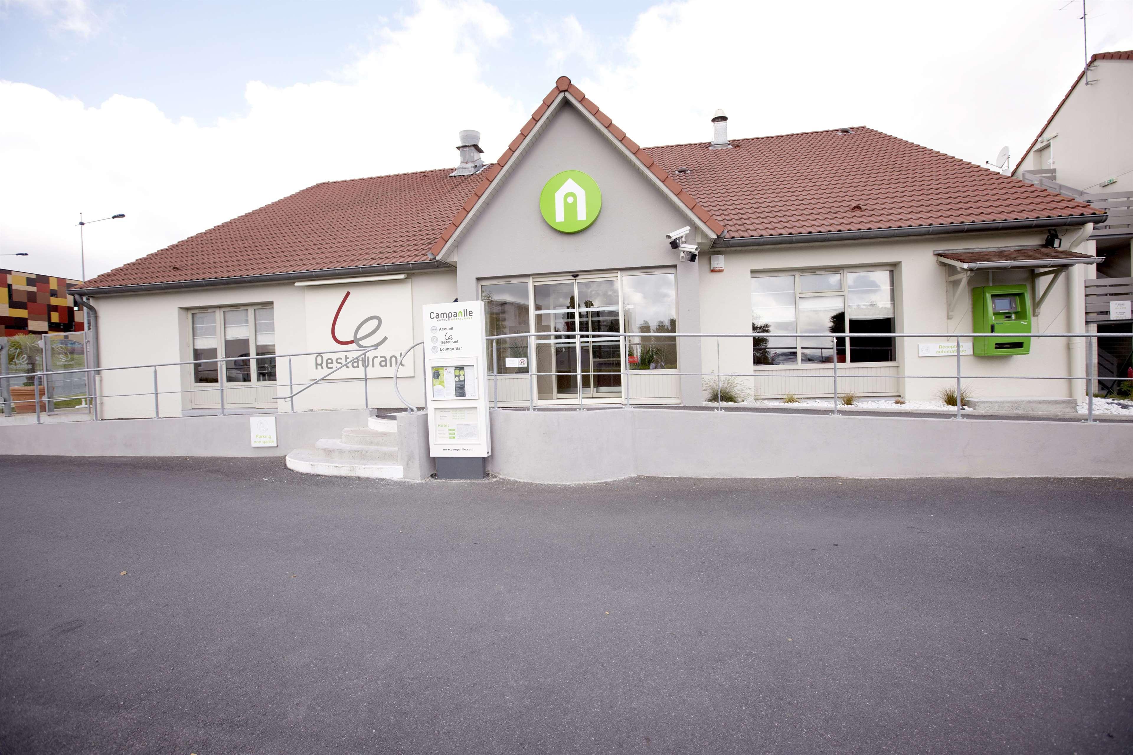 Campanile Gueret Hotel Bagian luar foto