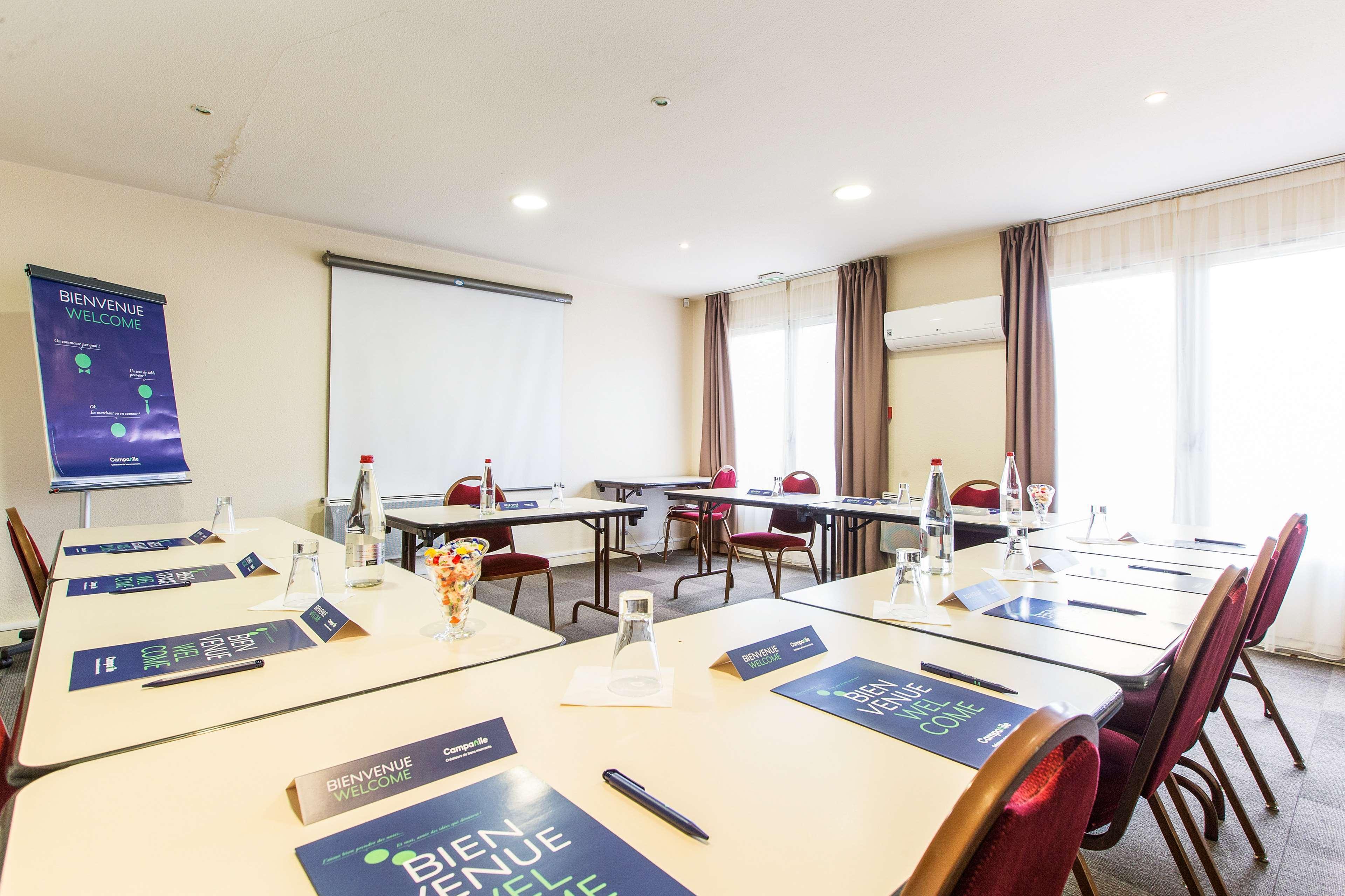Campanile Gueret Hotel Bagian luar foto