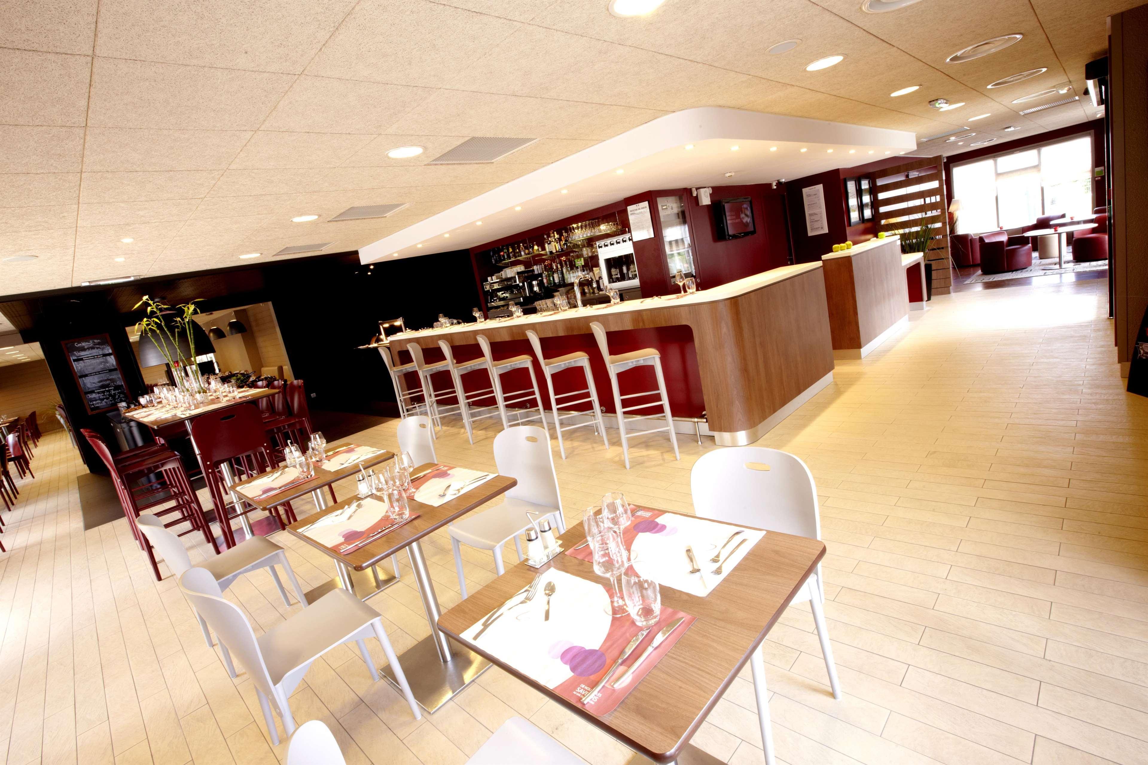 Campanile Gueret Hotel Restoran foto